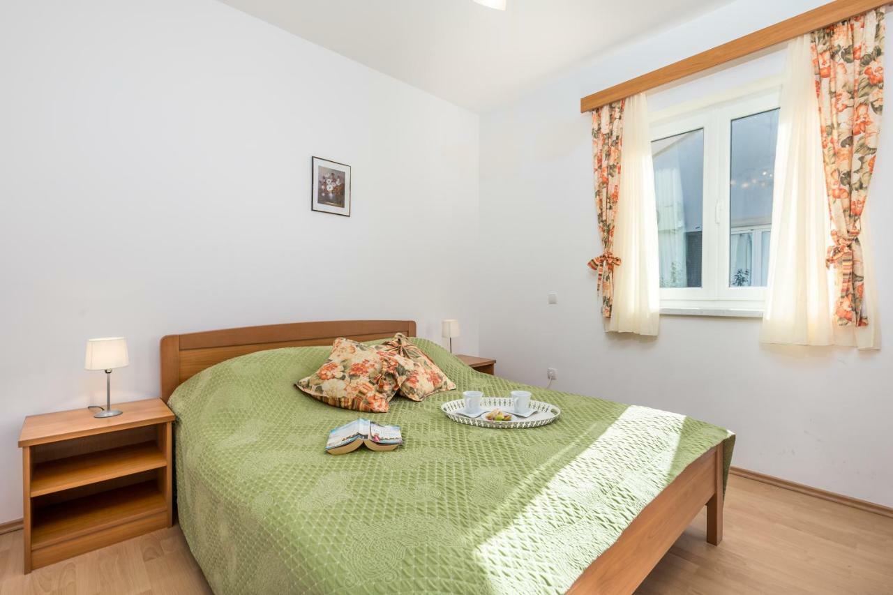 Villas Rab Banjol Екстер'єр фото